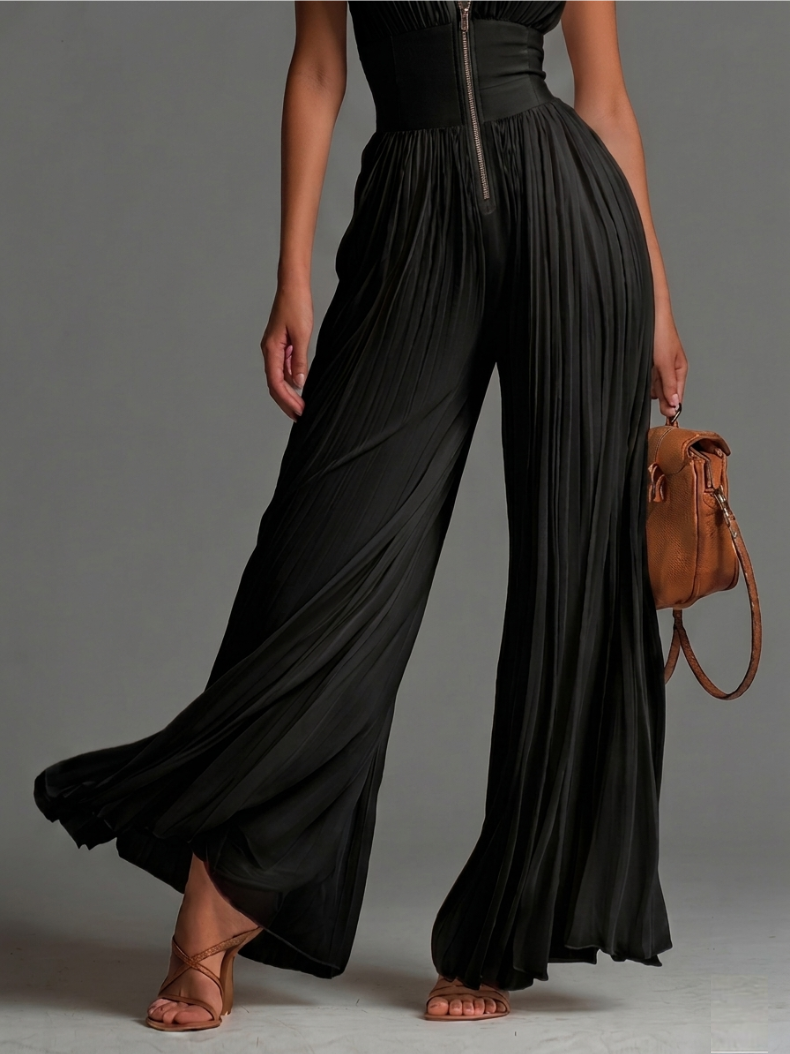 Zsófia | Tuta Nera in Chiffon Plissettato