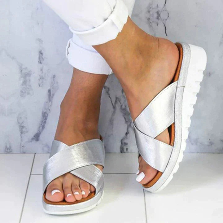 CloudWalk™  Les sandales Ergonomico tendance