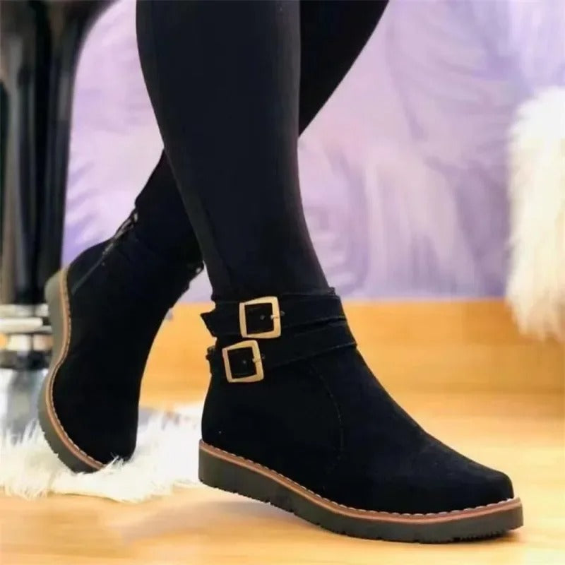 Catherine™ – Stivaletti plates à double boucle